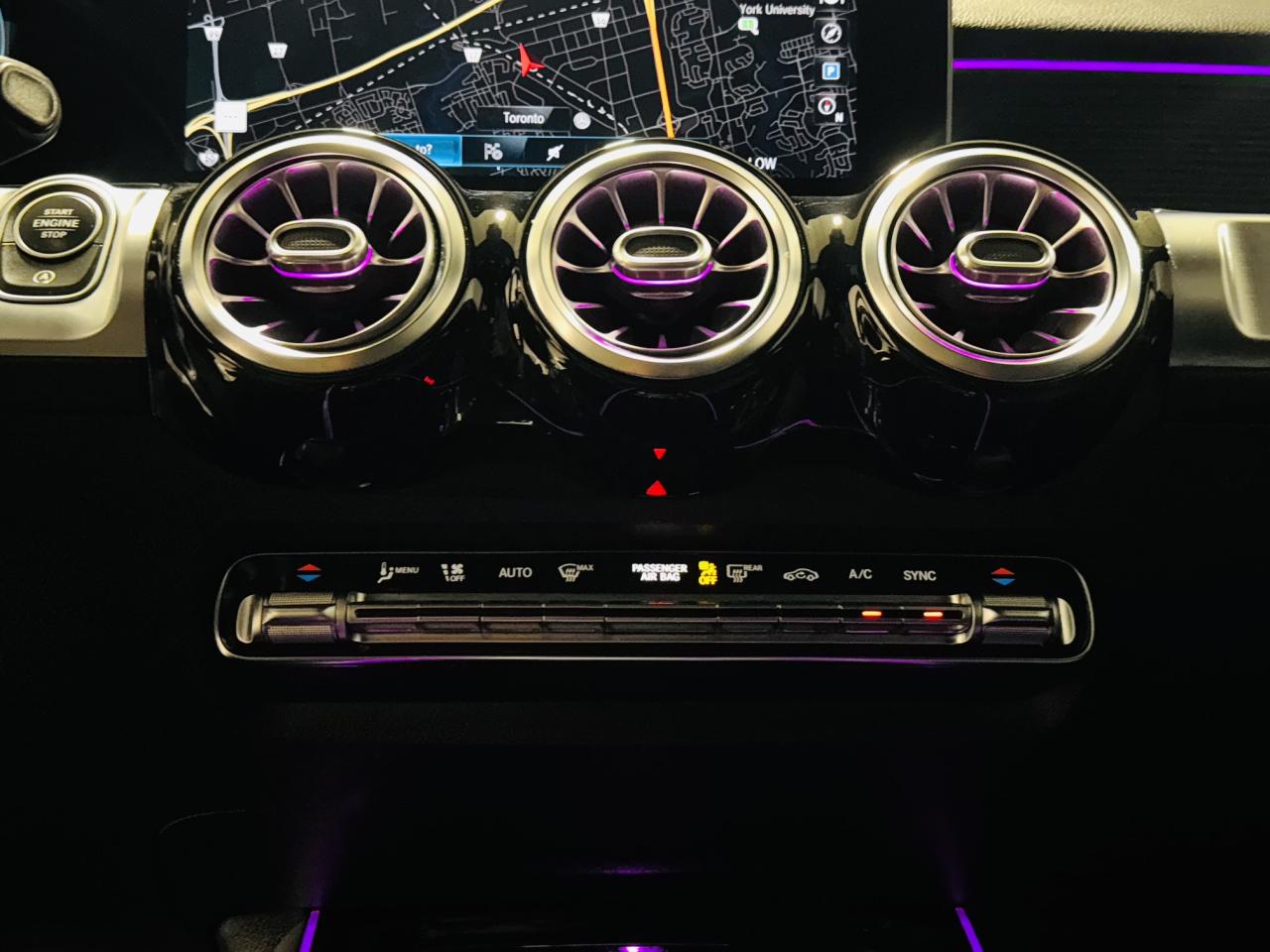 2021 Mercedes-Benz GLB GLB 250 - Photo #16