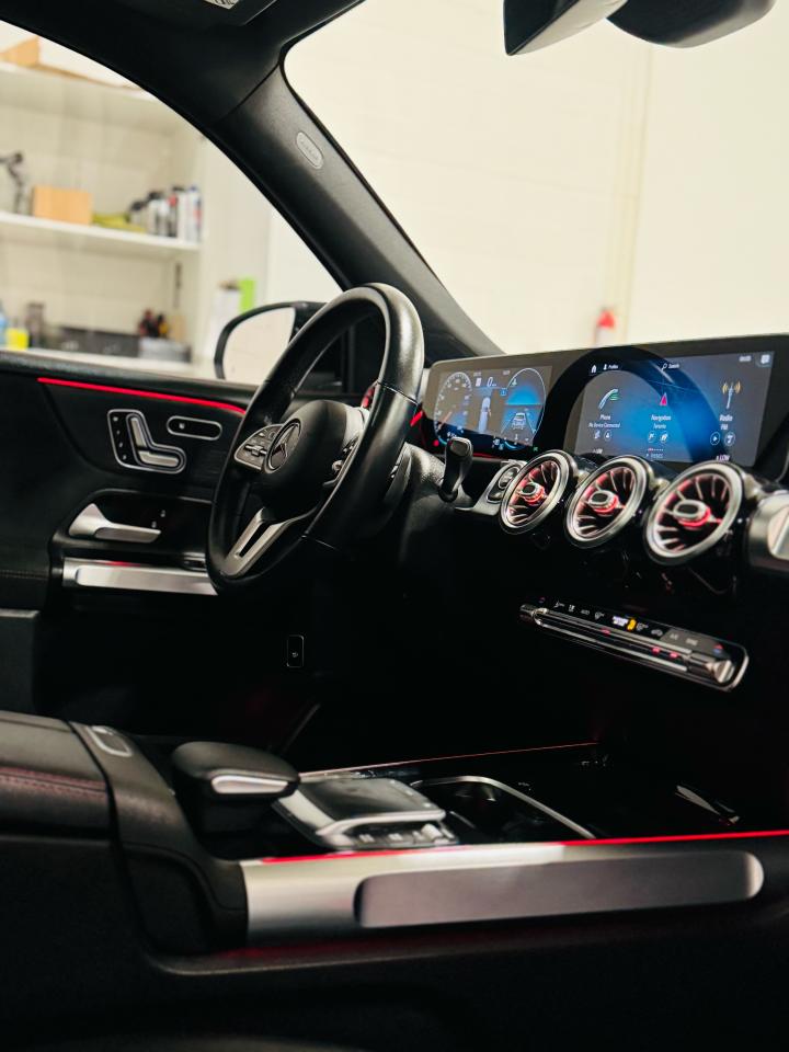 2021 Mercedes-Benz GLB GLB 250 - Photo #29