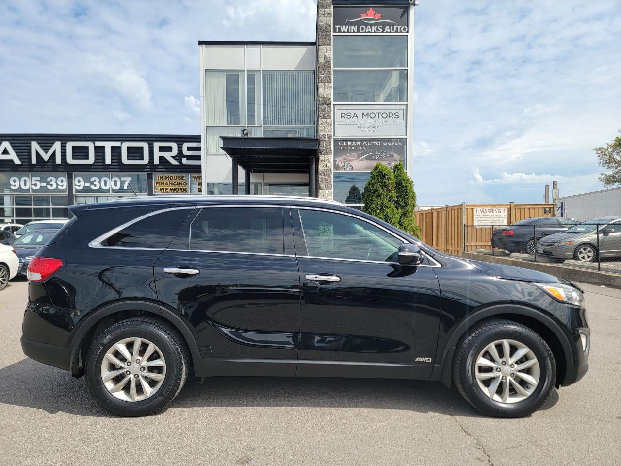 2016 Kia Sorento 3.3L LX+ - Photo #4