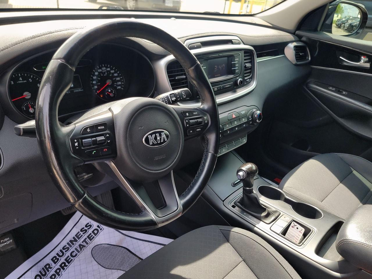 2016 Kia Sorento 3.3L LX+ - Photo #11