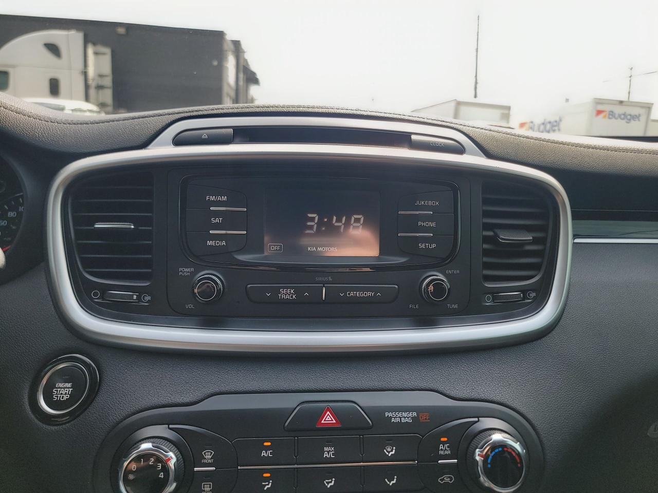 2016 Kia Sorento 3.3L LX+ - Photo #18