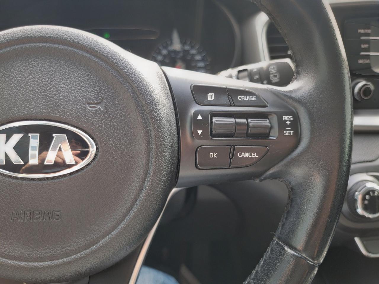 2016 Kia Sorento 3.3L LX+ - Photo #21