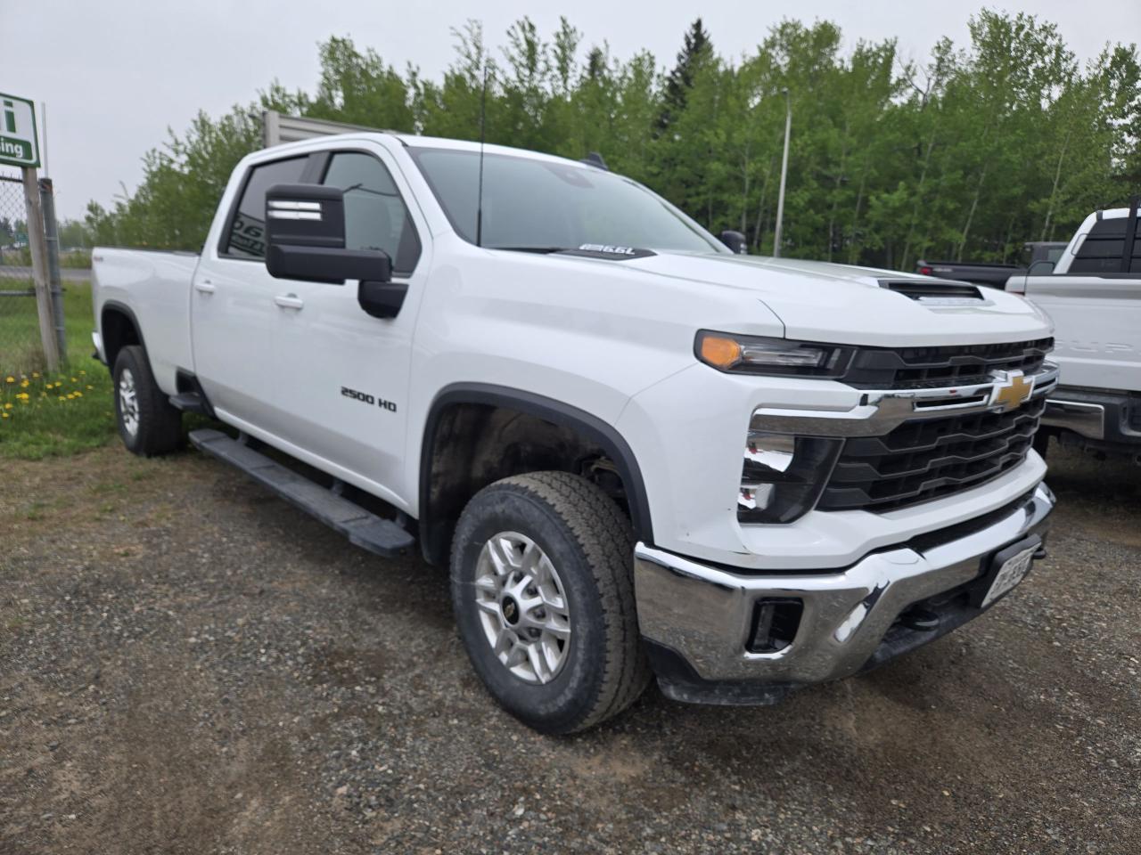 2024 Chevrolet C/K 2500 LT - Photo #3