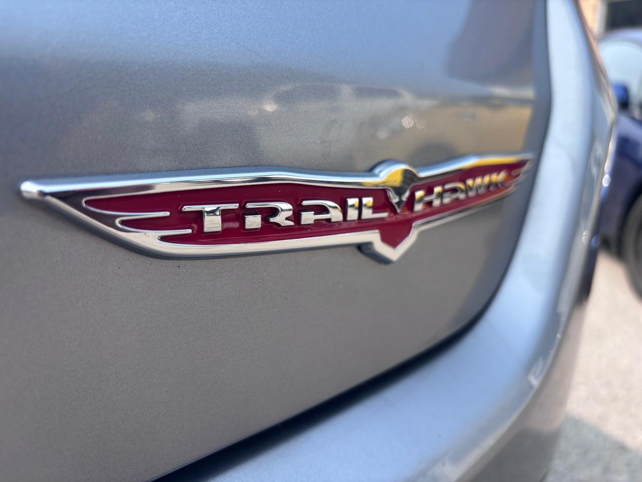2018 Jeep Compass TRAILHAWK 4x4 LOADED LOW KMS - Photo #10