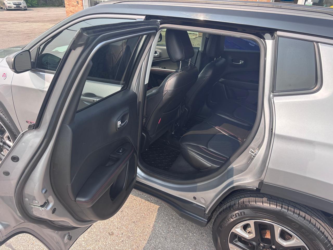 2018 Jeep Compass TRAILHAWK 4x4 LOADED LOW KMS - Photo #14