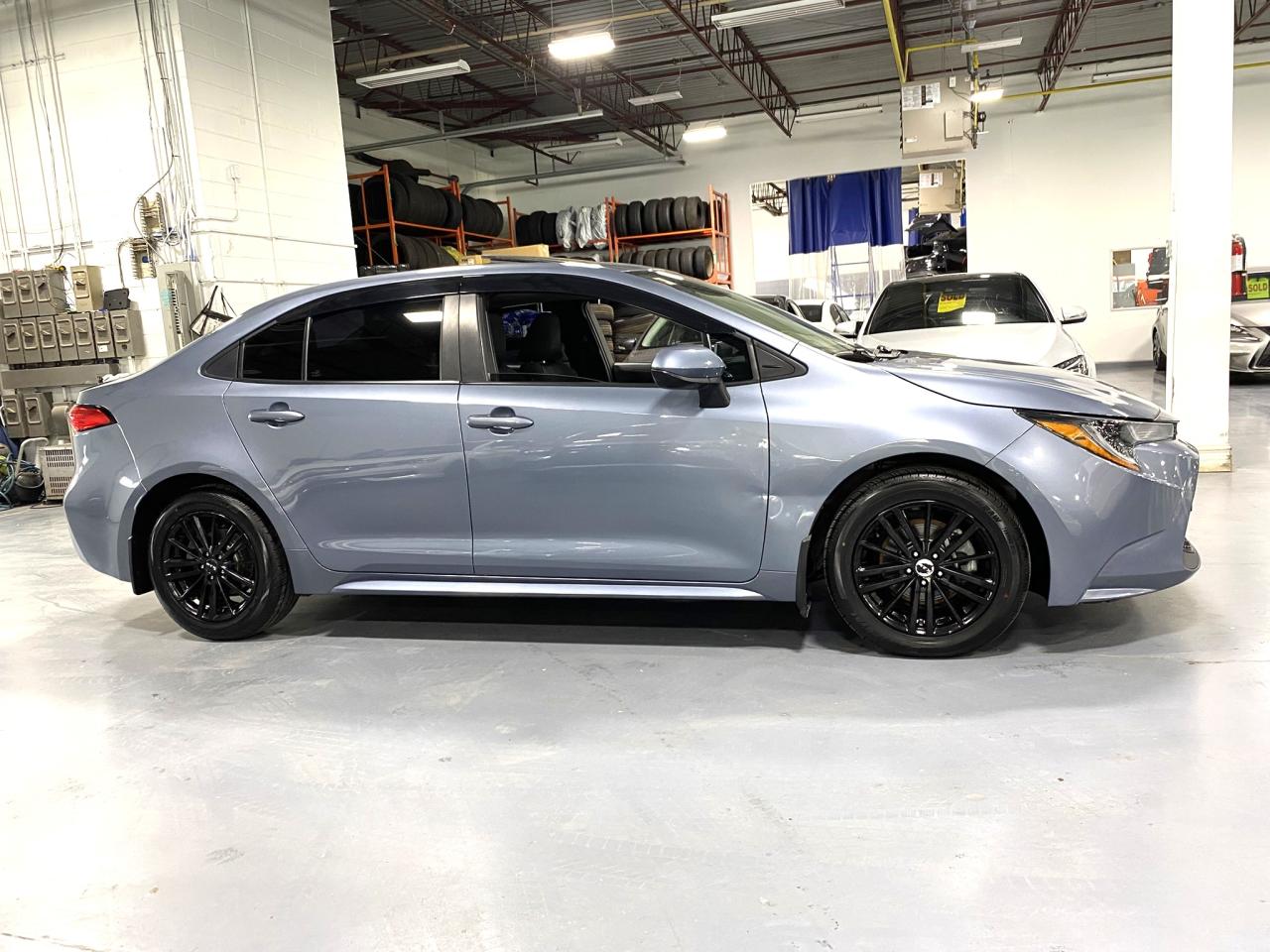 2020 Toyota Corolla LE - Photo #6