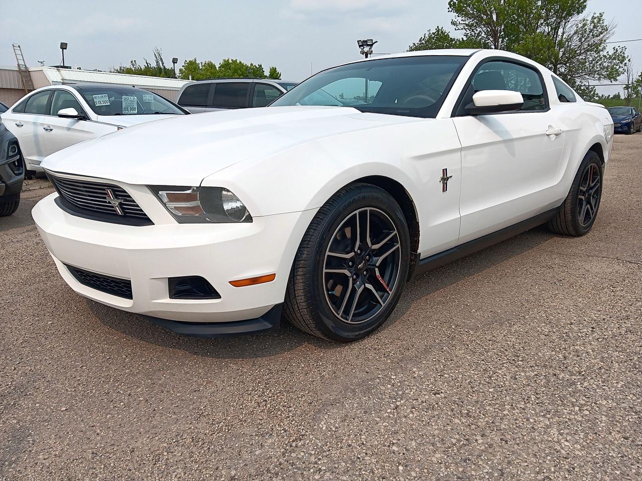 Used 2012 Ford Mustang Premium V6 Automatic for sale in Edmonton, AB