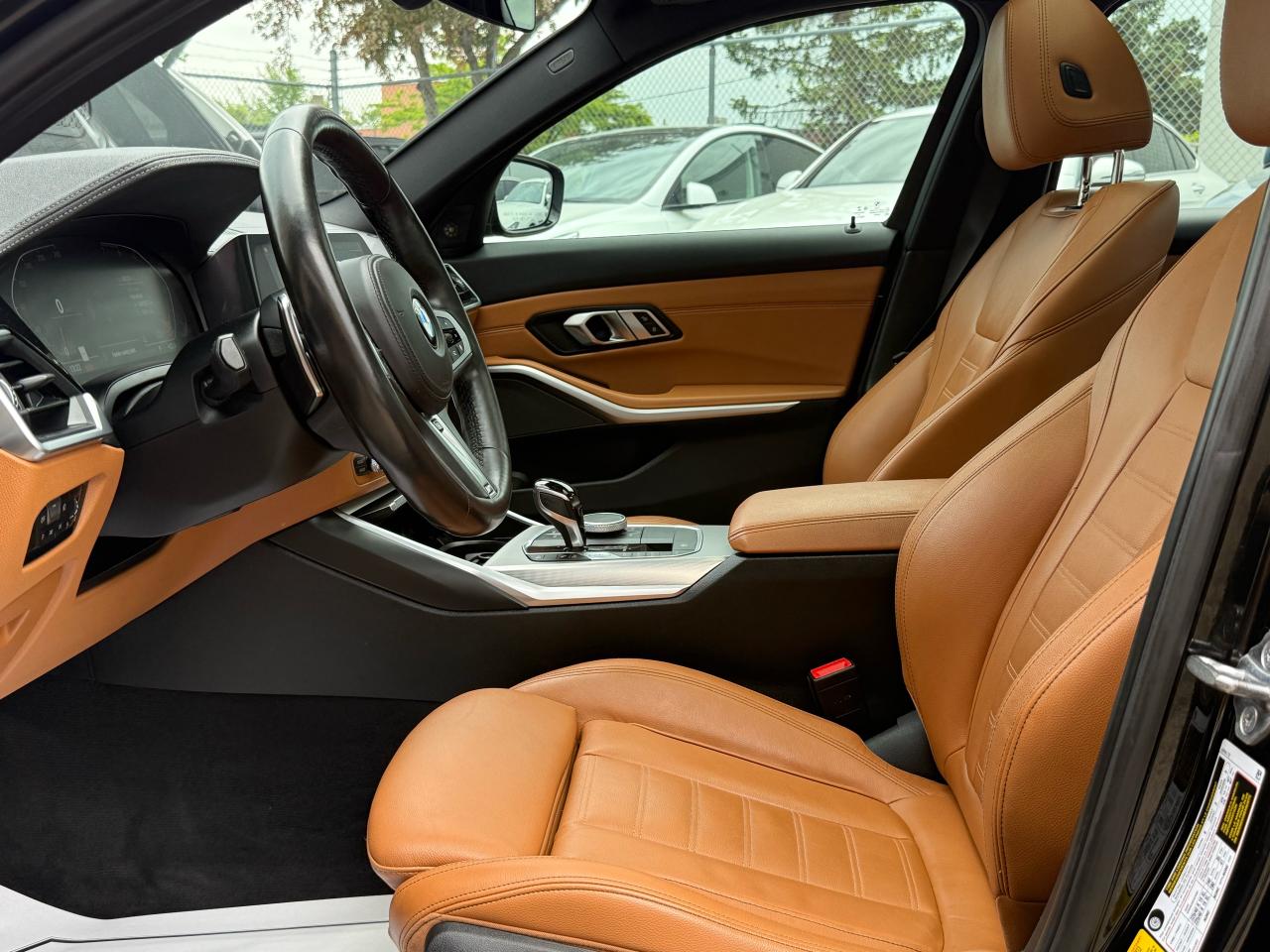 2019 BMW 3 Series 330i xDrive MSPORT|NAVI|SUNROOF - Photo #5