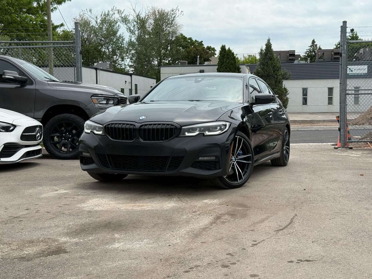 Used 2019 BMW 3 Series 330i xDrive MSPORT|NAVI|SUNROOF for sale in Oakville, ON
