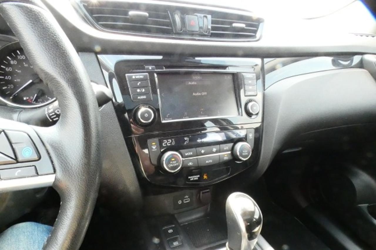 2023 Nissan Qashqai SV AWD w/Htd cloth seats, S/R, BUC - Photo #15