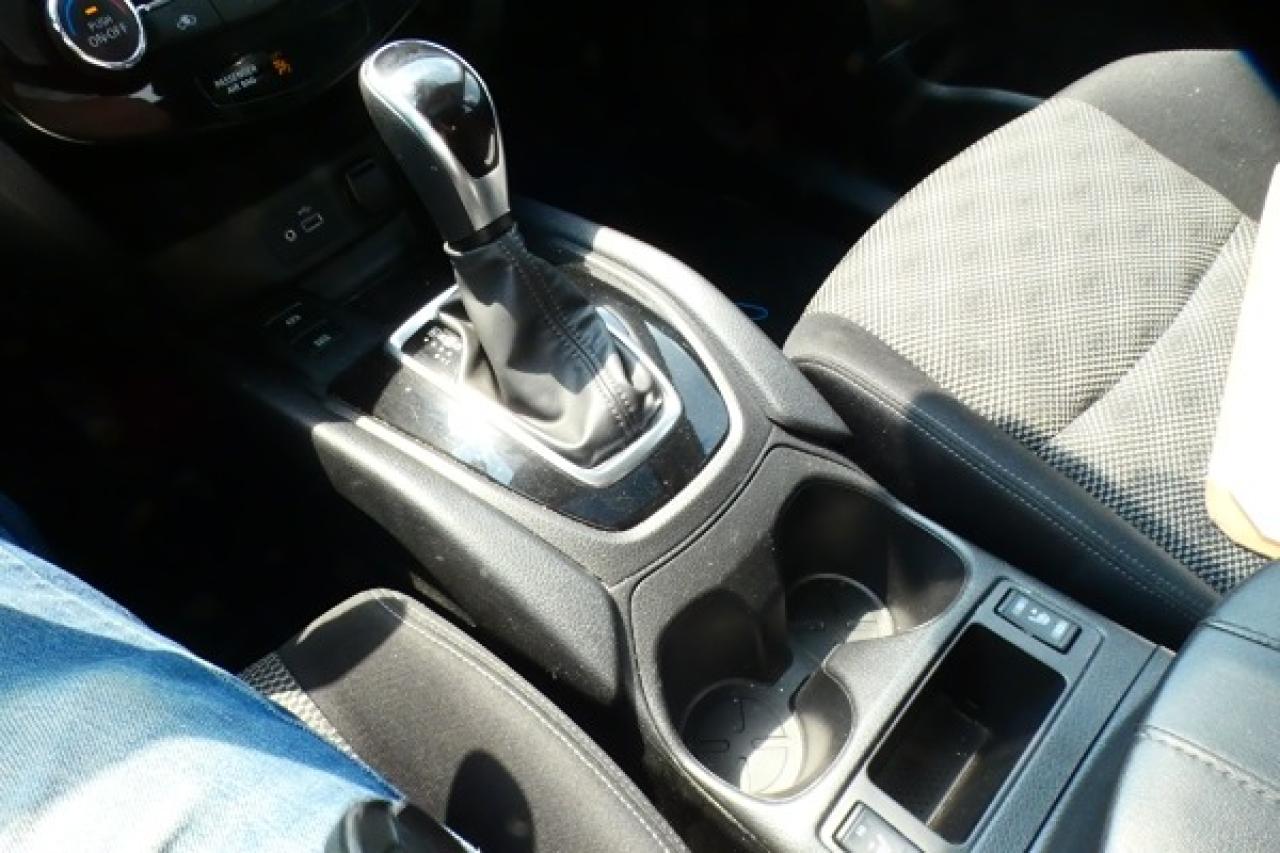 2023 Nissan Qashqai SV AWD w/Htd cloth seats, S/R, BUC - Photo #16