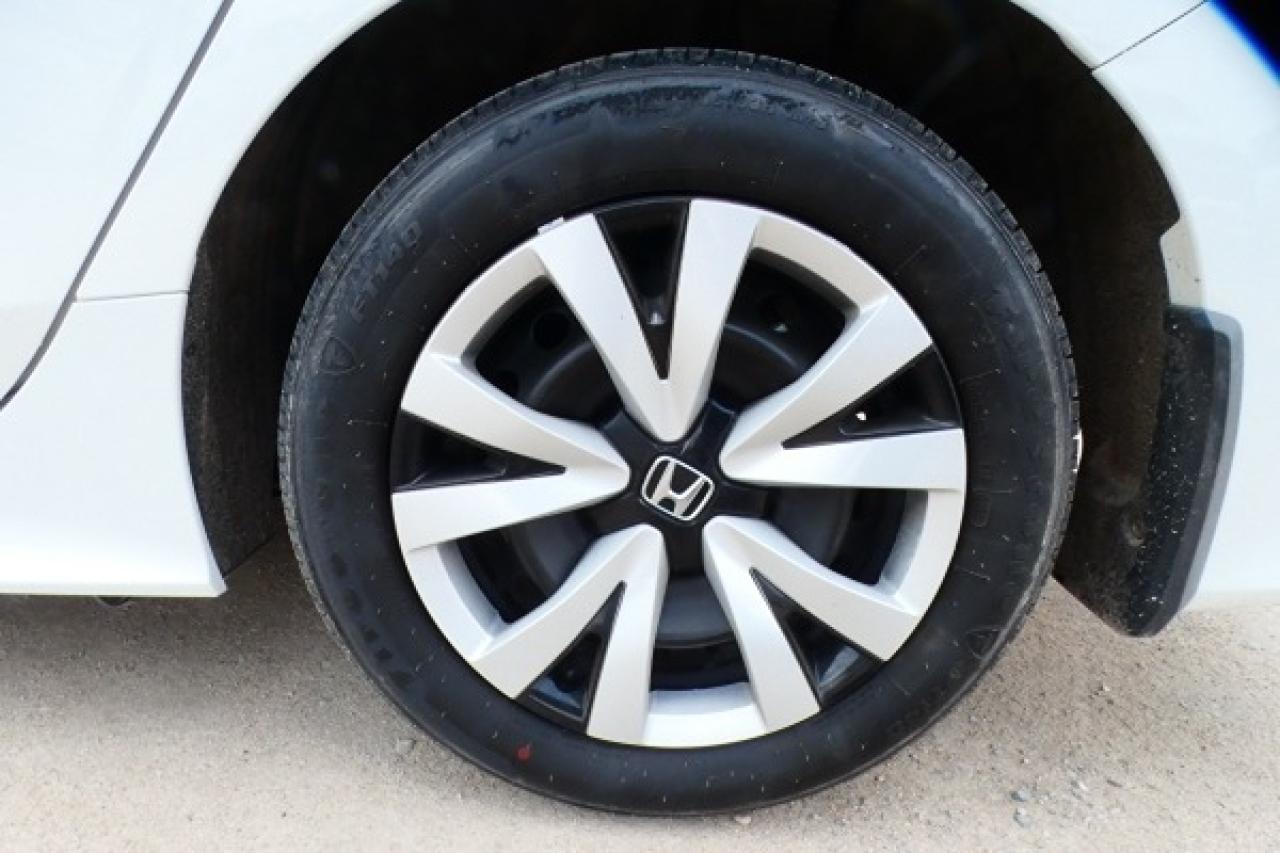 2024 Honda Civic CVT w/cloth seats, BUC - Photo #16