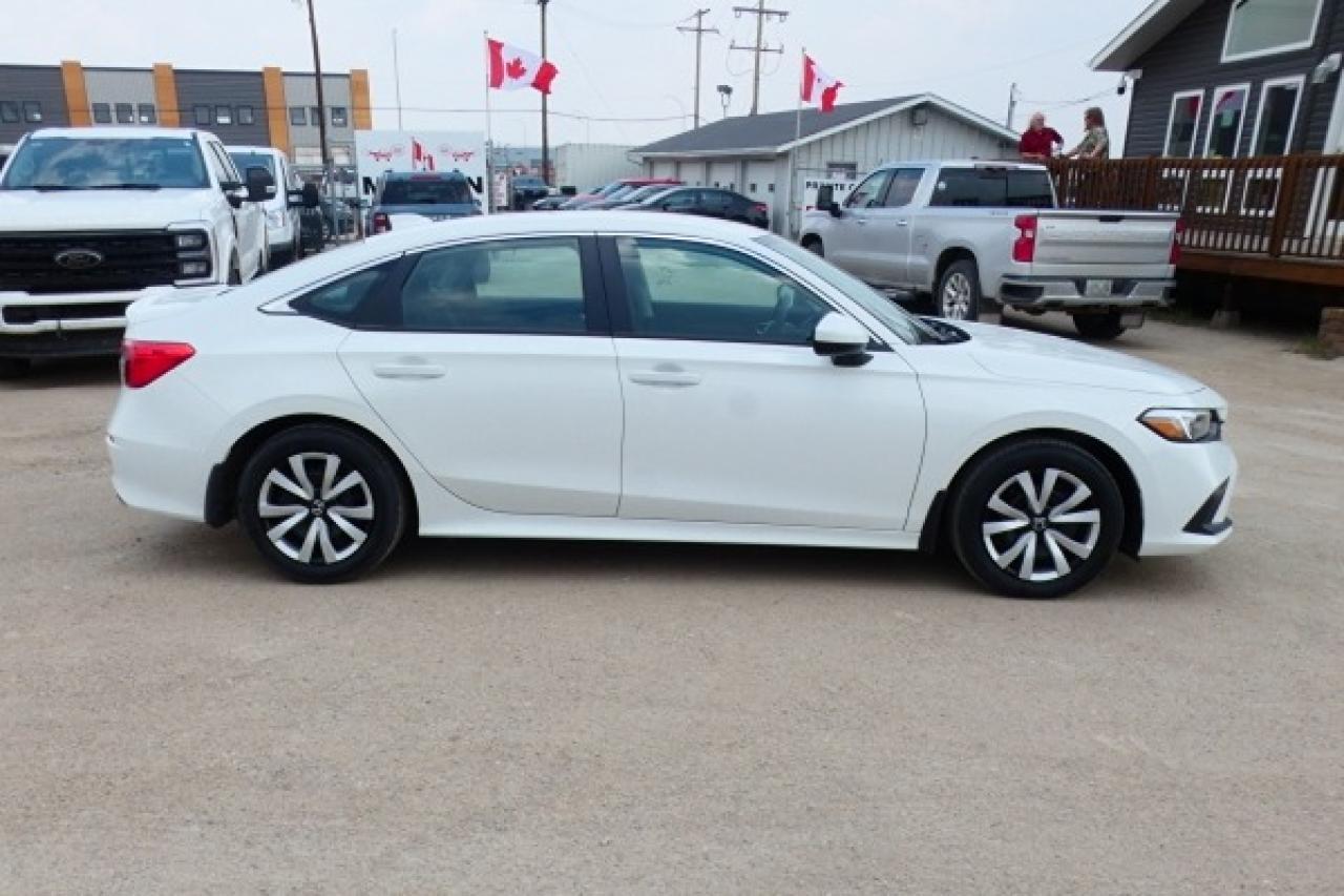 2024 Honda Civic CVT w/cloth seats, BUC - Photo #5