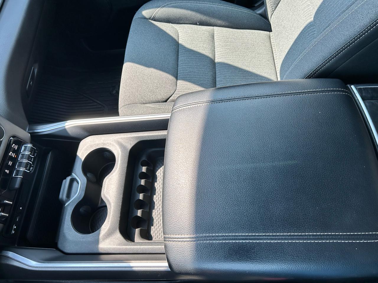 2019 RAM 1500 Big Horn 4x4 Crew Cab 6'4" Box - Photo #17