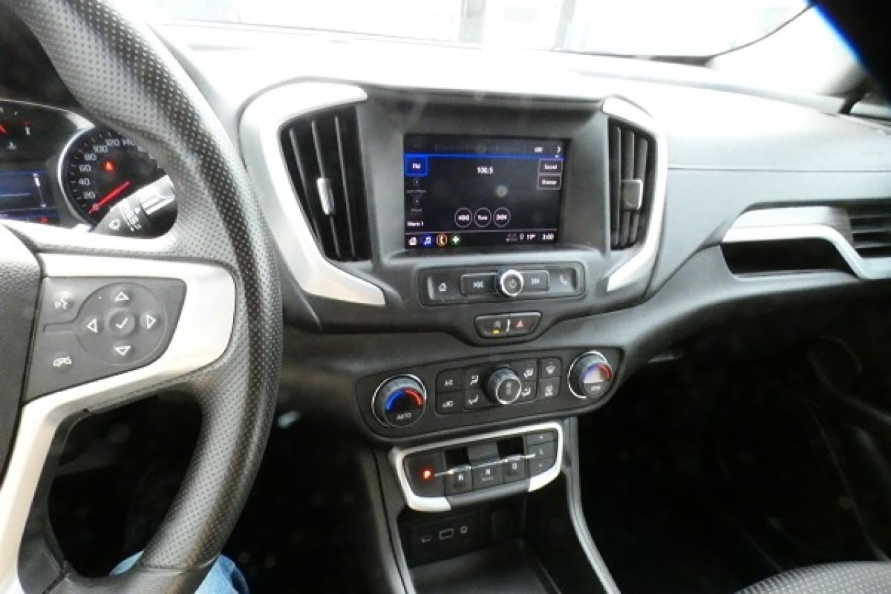 2024 GMC Terrain SLE AWD w/Htd cloth, BUC - Photo #15