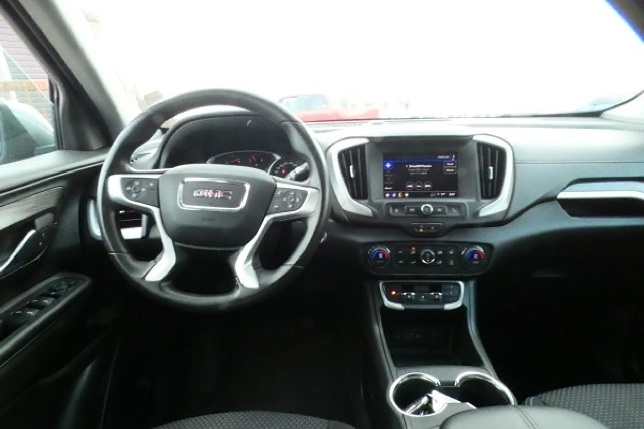 2024 GMC Terrain SLE AWD w/Htd cloth, BUC - Photo #12