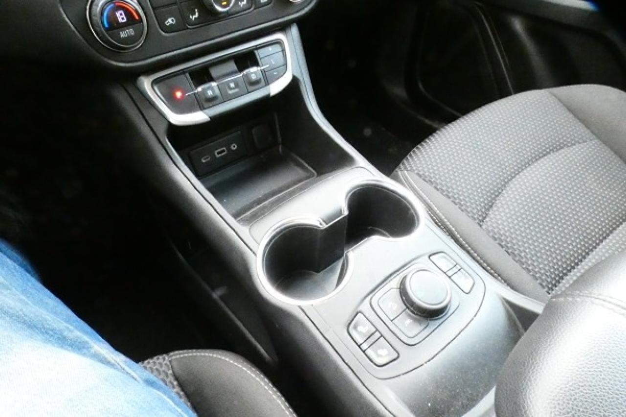 2024 GMC Terrain SLE AWD w/Htd cloth, BUC - Photo #16