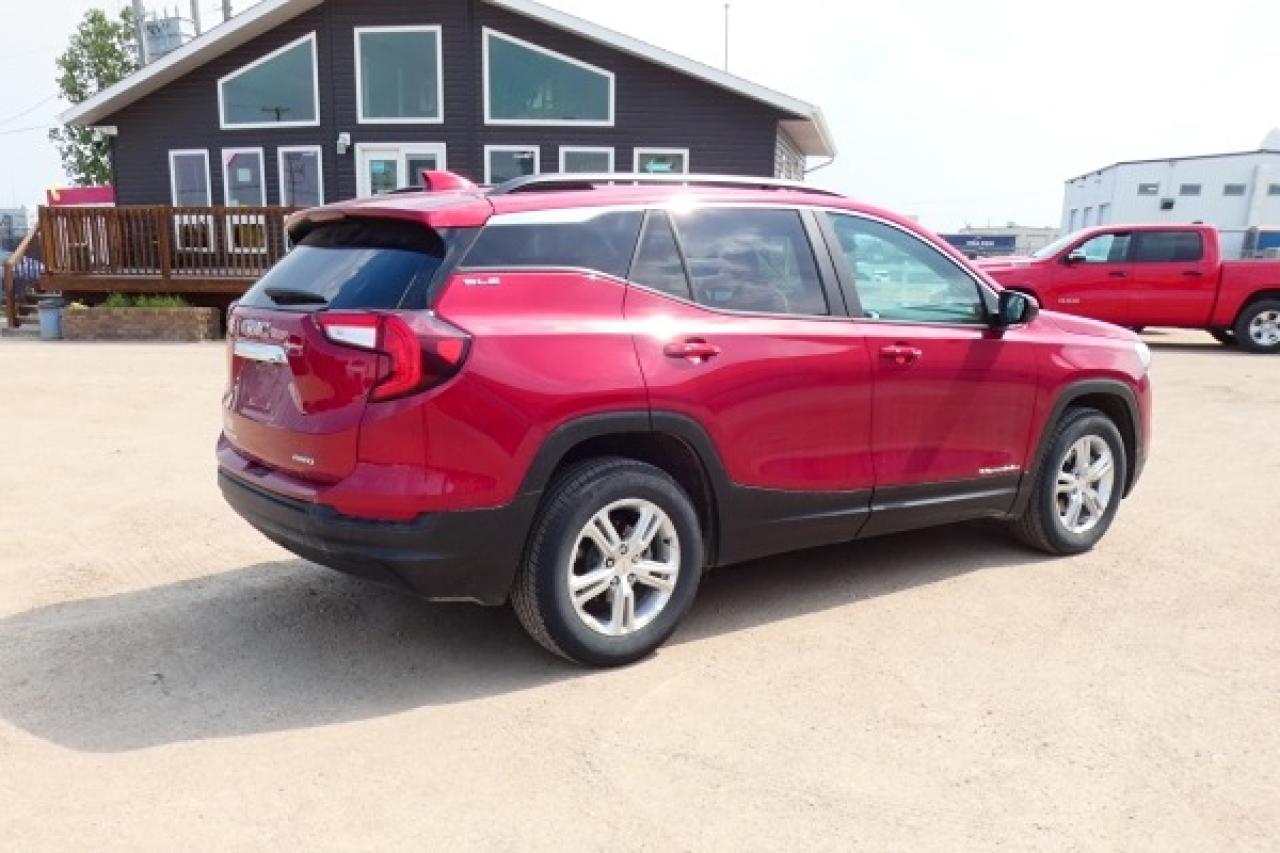 2024 GMC Terrain SLE AWD w/Htd cloth, BUC - Photo #6