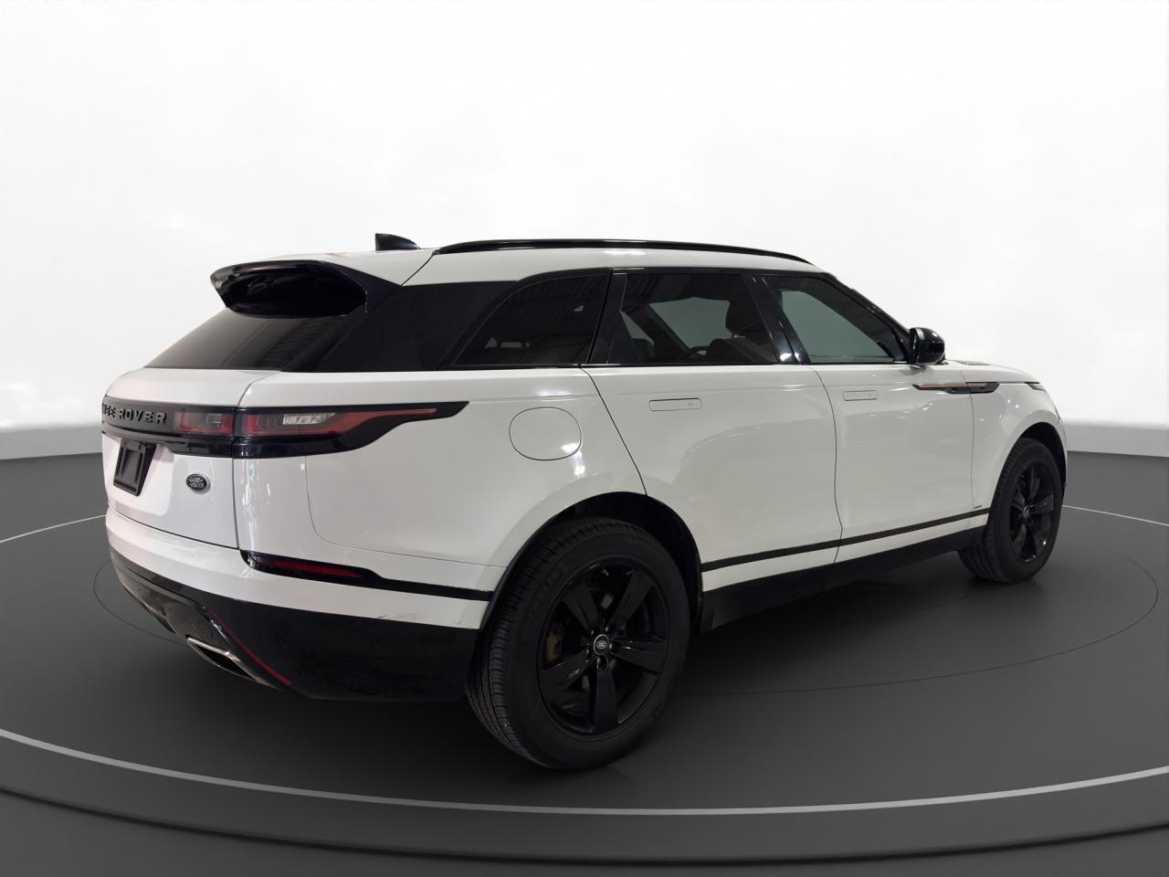 2020 Land Rover Range Rover Velar R-Dynamic S - Photo #8