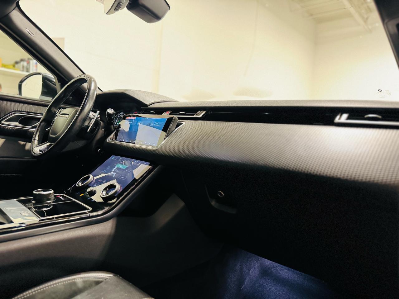 2020 Land Rover Range Rover Velar R-Dynamic S - Photo #27