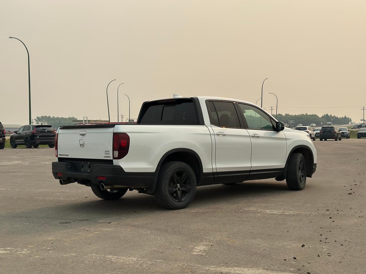 2022 Honda Ridgeline Black Edition AWD Photo4