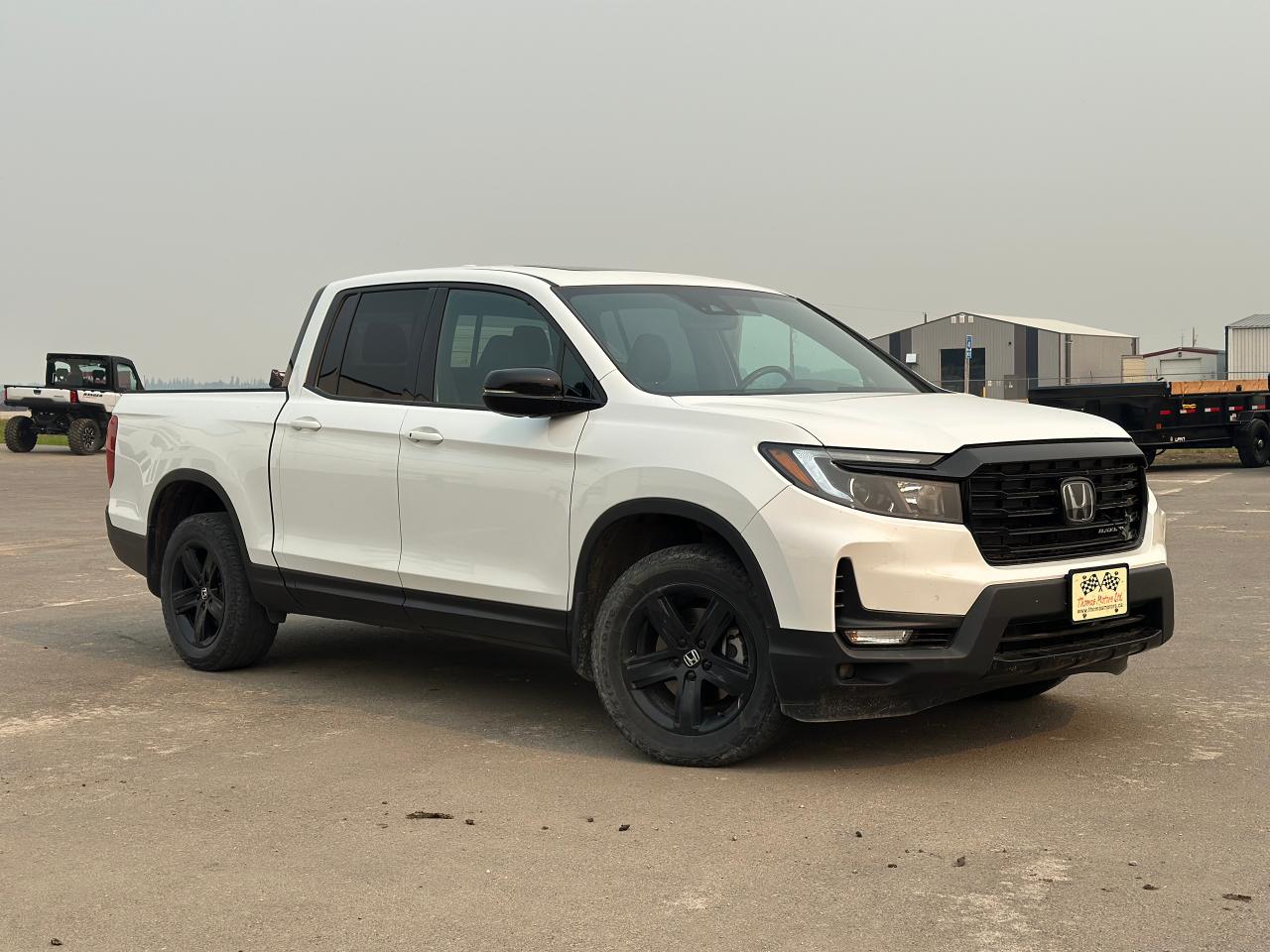 2022 Honda Ridgeline Black Edition AWD Photo2