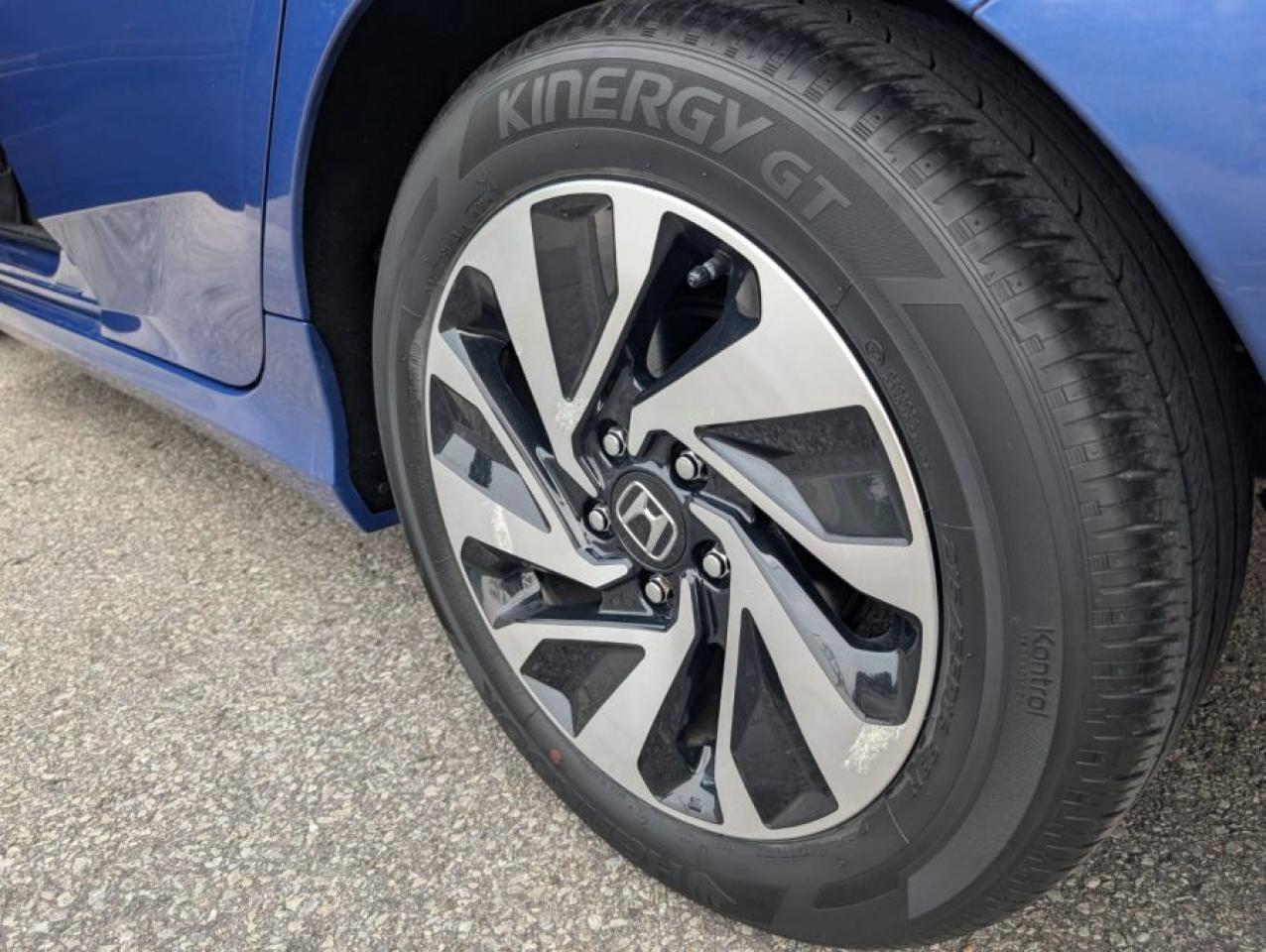 2019 Honda Civic LX HATCHBACK - Photo #10