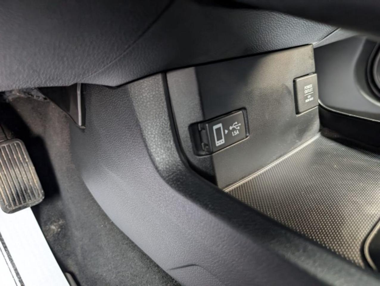 2019 Honda Civic LX HATCHBACK - Photo #14