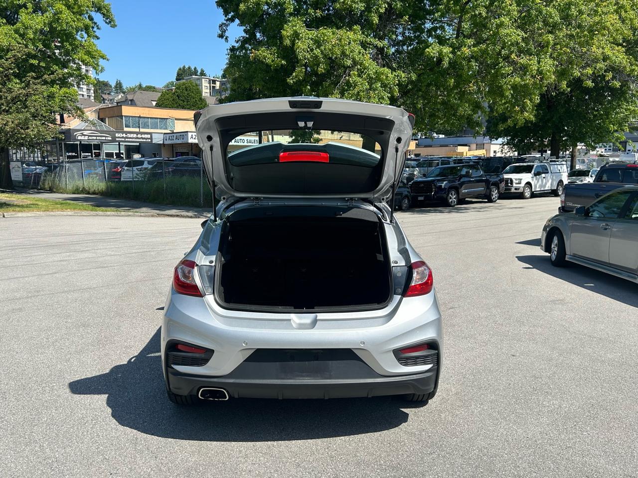 2019 Chevrolet Cruze LT - Photo #8