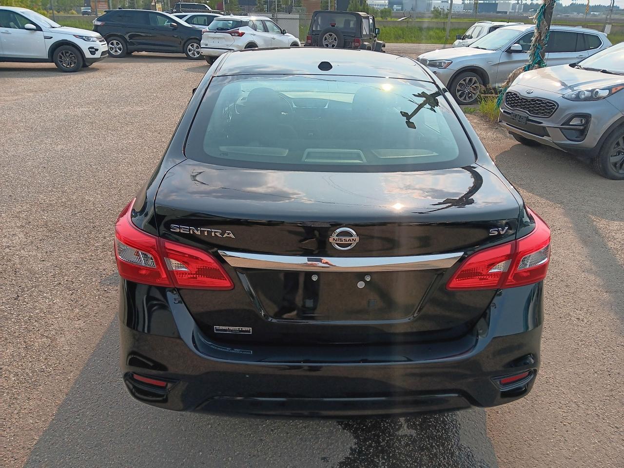 2017 Nissan Sentra SV Automatic, Sunroof, Htd Seats, BU Cam - Photo #6