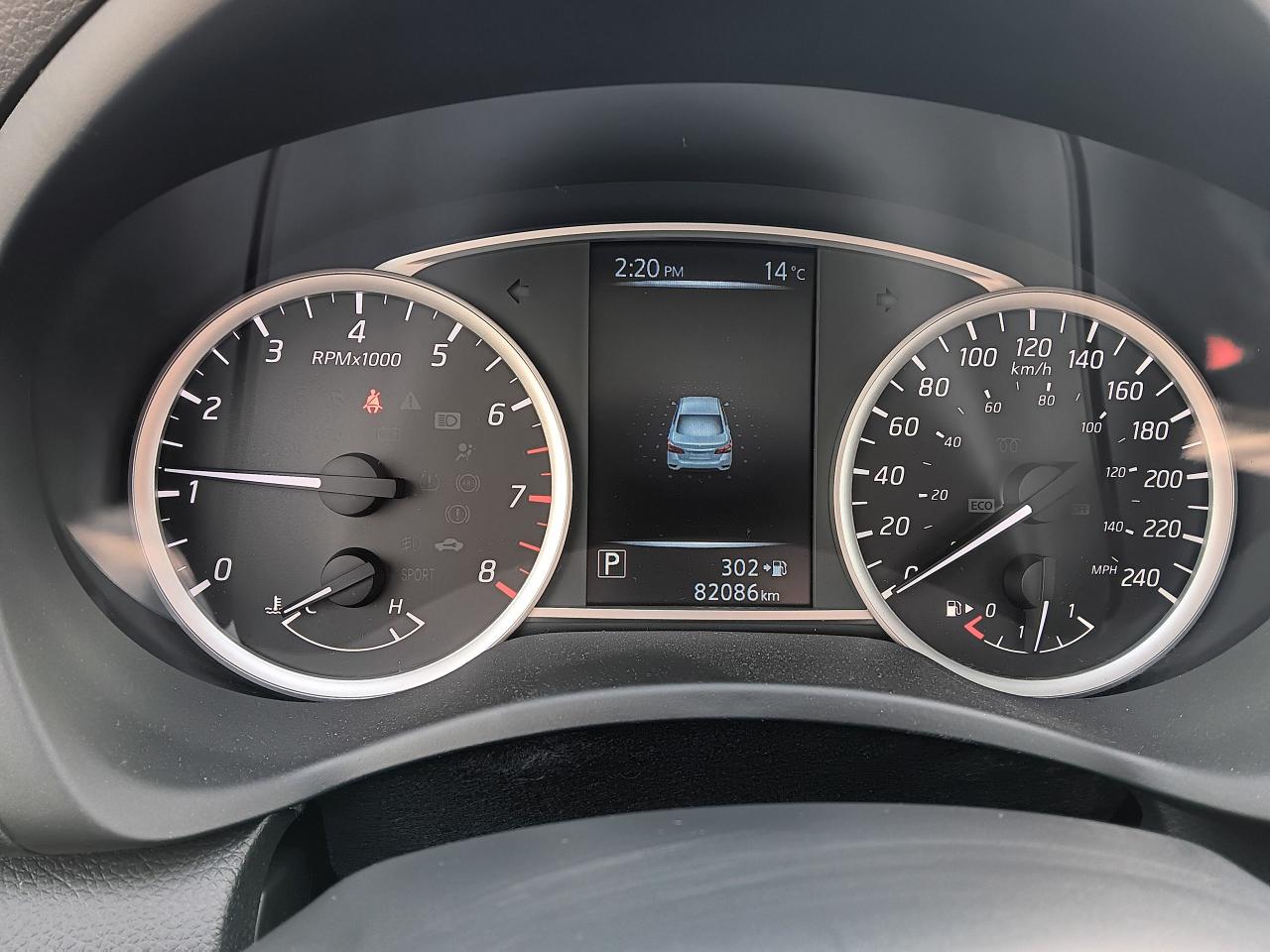 2017 Nissan Sentra SV Automatic, Sunroof, Htd Seats, BU Cam - Photo #12