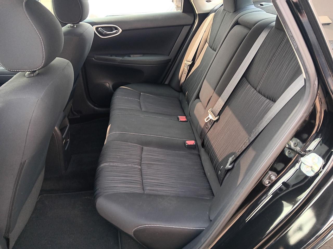 2017 Nissan Sentra SV Automatic, Sunroof, Htd Seats, BU Cam - Photo #15