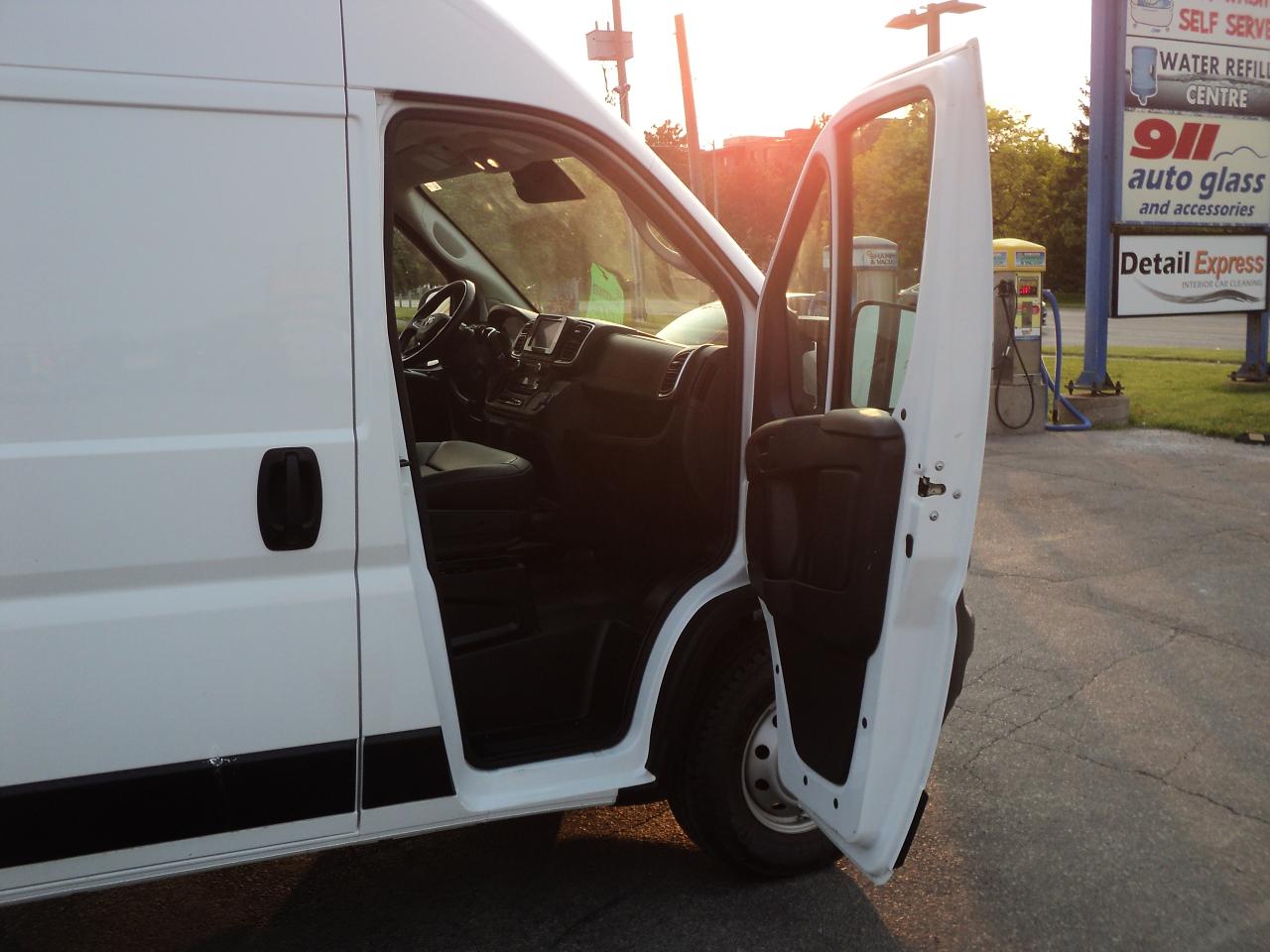 2023 RAM ProMaster 2500 High Roof CargoVan  159" WB 3.6L6cylBackUpCam - Photo #10