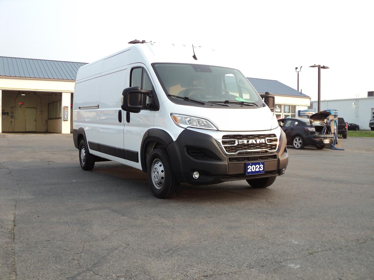 2023 RAM ProMaster 2500 High Roof CargoVan  159" WB 3.6L6cylBackUpCam - Photo #4