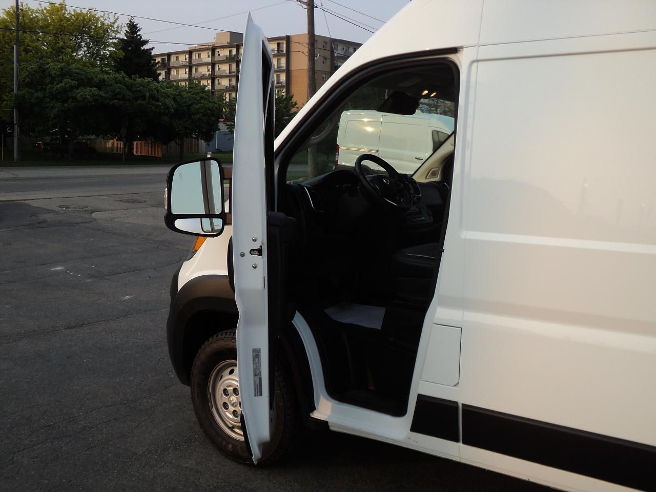 2023 RAM ProMaster 2500 High Roof CargoVan  159" WB 3.6L6cylBackUpCam - Photo #9