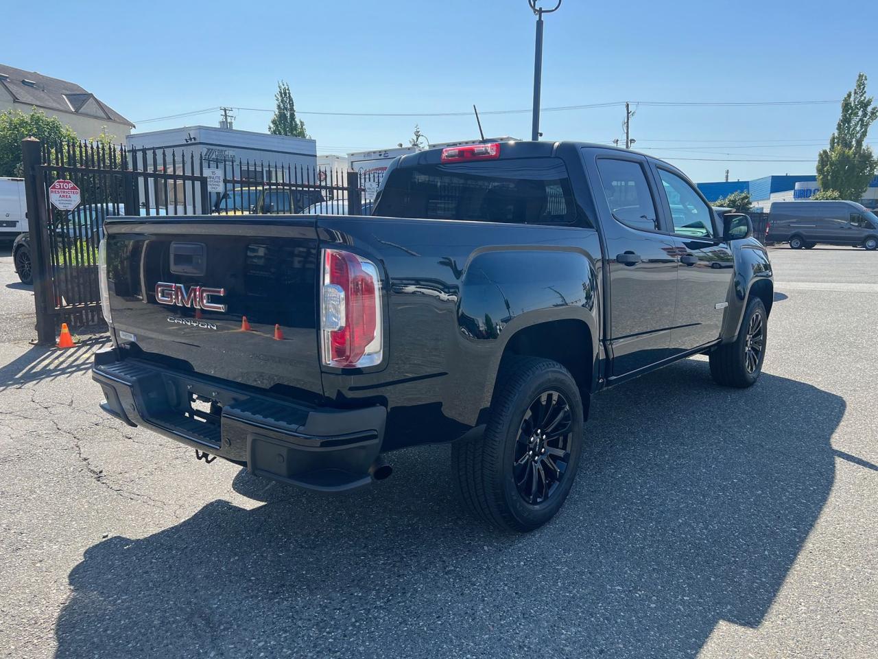 2021 GMC Canyon 2WD Elevation Standard Photo7