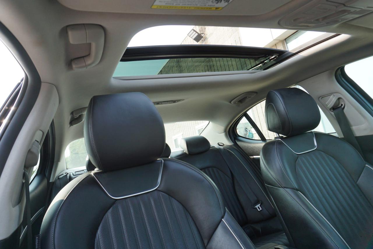 2021 Genesis G70 2.0T ELITE HTRAC AWD CERTIFIED CAMERA NAV BLUETOOTH LEATHER HEAT/COOL SUNROOF CRUISE ALLOYS - Photo #21