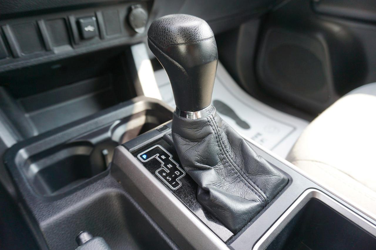 2021 Toyota Tacoma V6 SR5 4WD CREW CERTIFIED CAMERA BLUETOOTH HEATED SEATS CRUISE - Photo #20