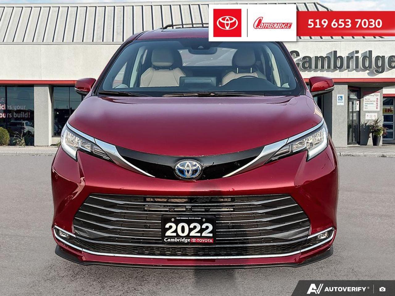 2023 Toyota Sienna Limited 7-Passenger Photo