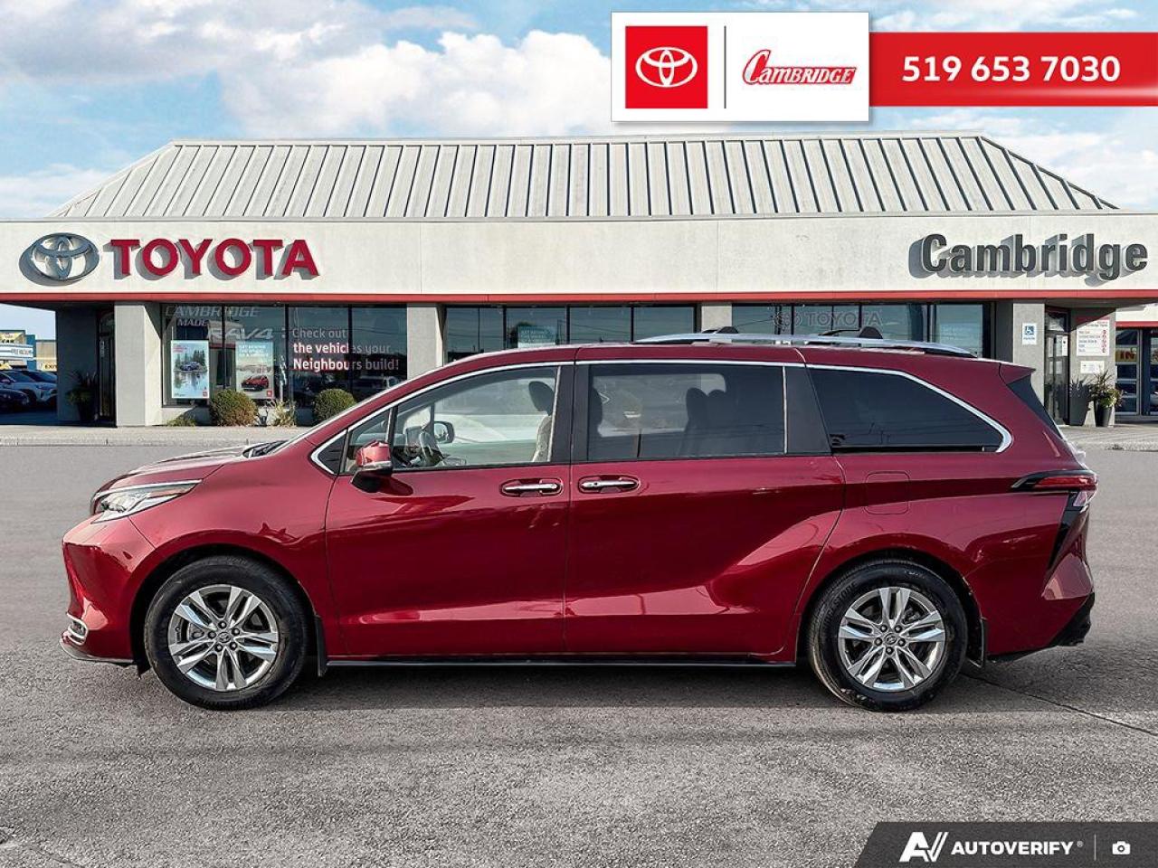 2023 Toyota Sienna Limited 7-Passenger Photo2