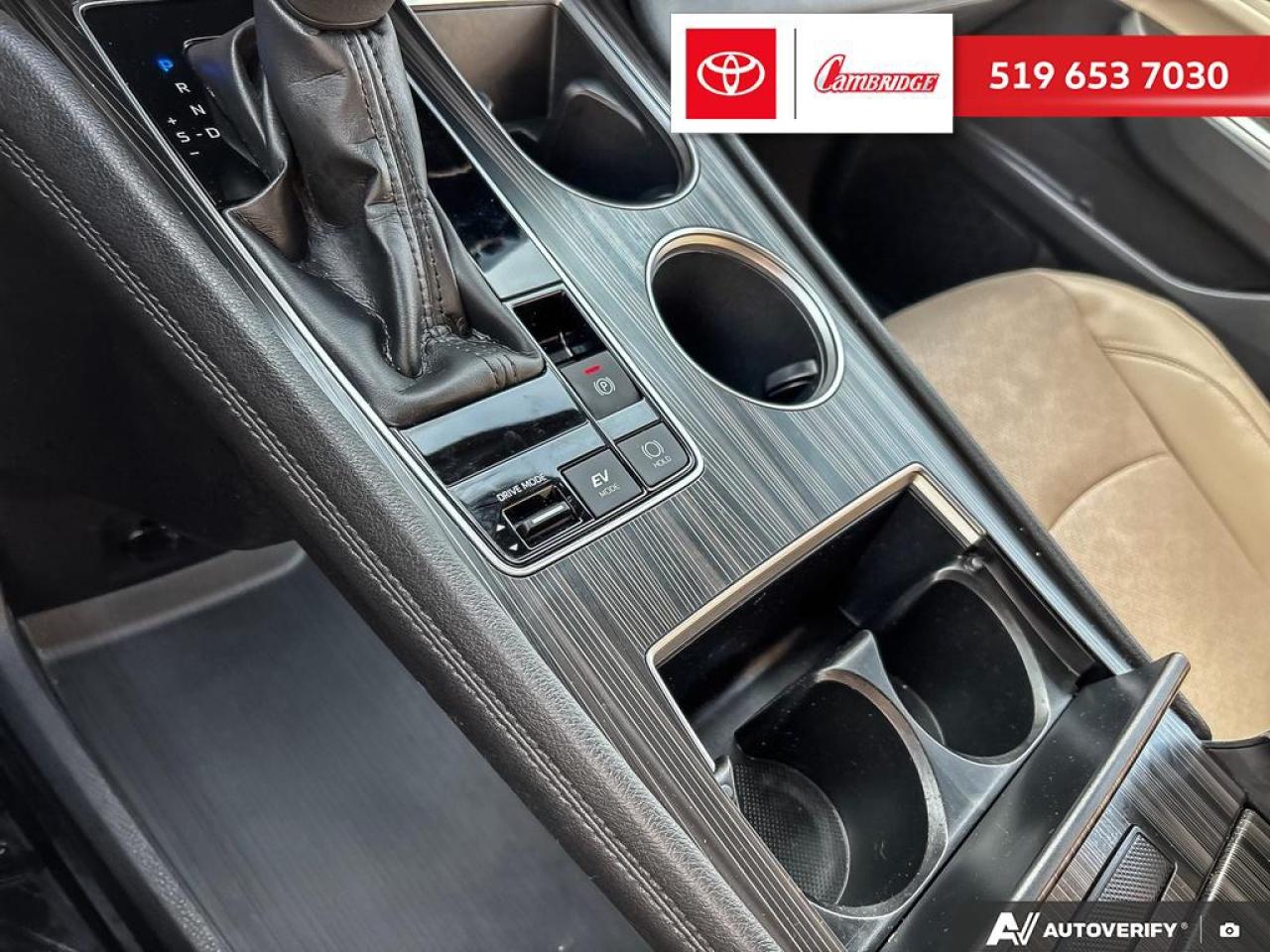 2023 Toyota Sienna Limited 7-Passenger Photo