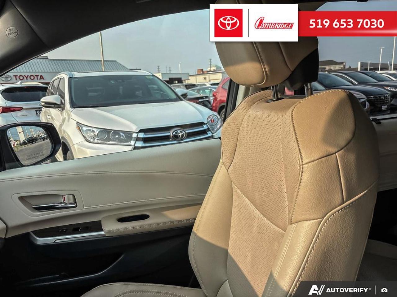 2023 Toyota Sienna Limited 7-Passenger Photo