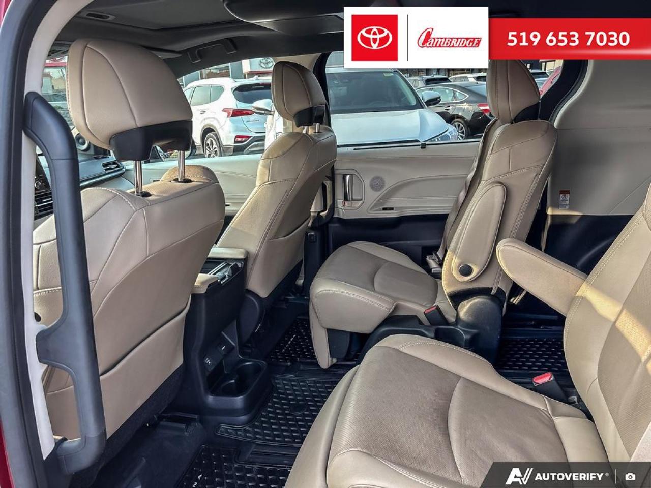 2023 Toyota Sienna Limited 7-Passenger Photo
