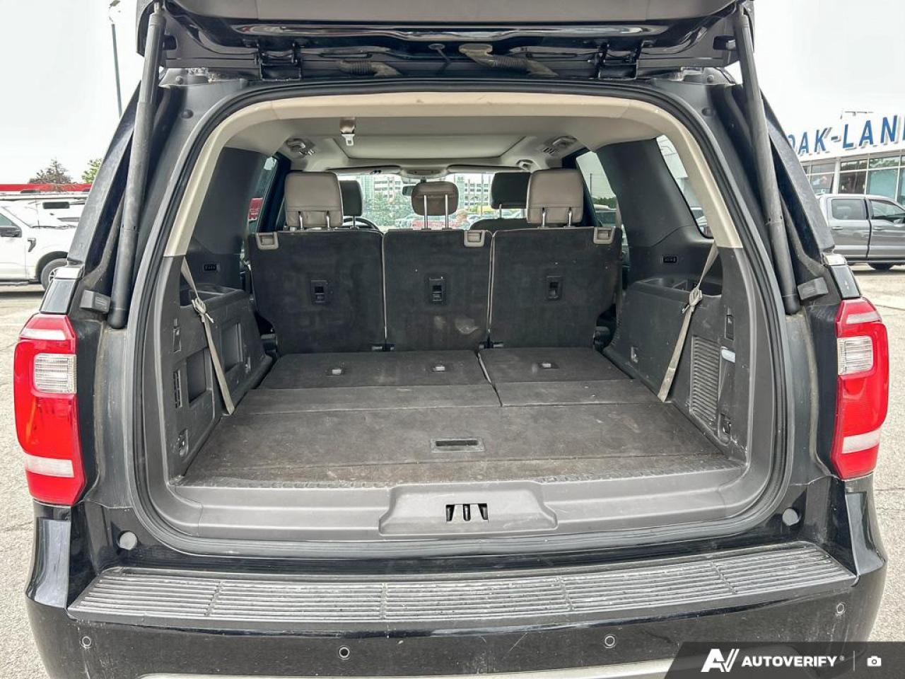 2019 Ford Expedition XLT 202A | ONE OWNER | HEAVY DUTY TRAILER TOW Photo