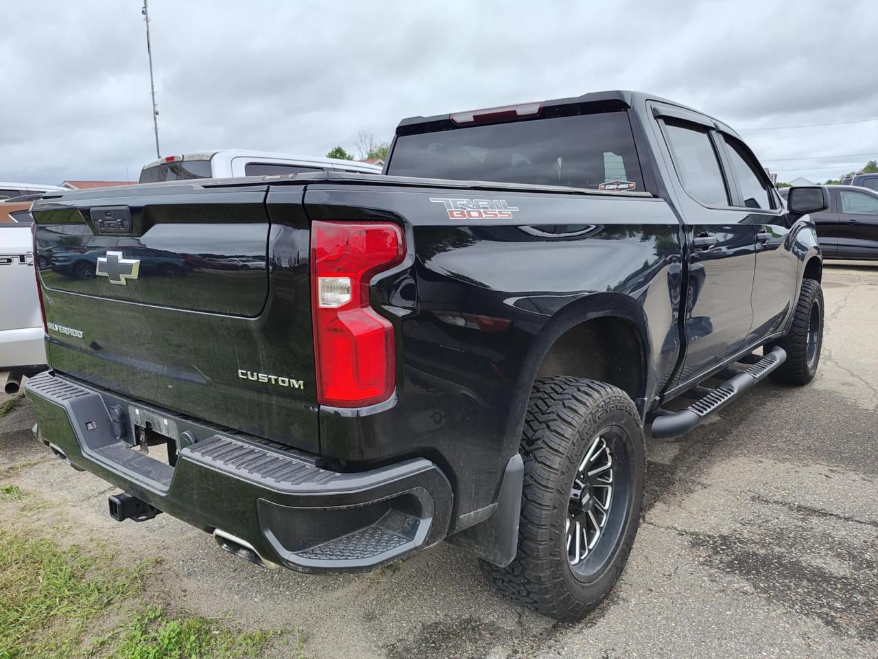 2021 Chevrolet Silverado 1500 Custom Trail Boss
