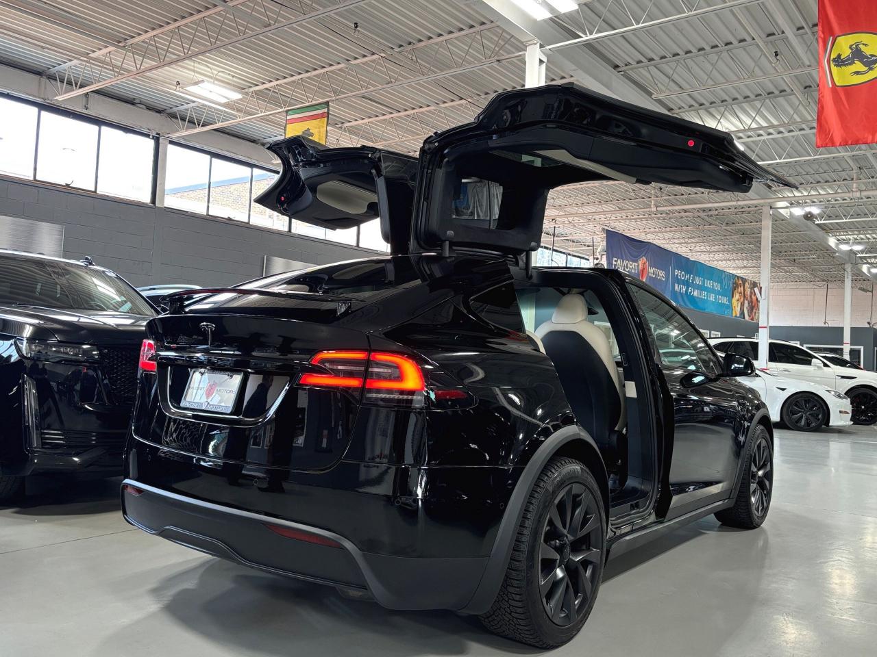 2023 Tesla Model X AWD|AUTOPILOT|INSANEMODE|FALCONDOORS|AIRSUSPENSION - Photo #4