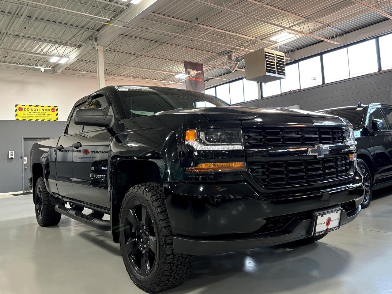 2016 Chevrolet Silverado 1500 LS|V8POWERED|4WD|DOUBLECAB|6PASSENGER|SIDESTEPS|++ - Photo #2