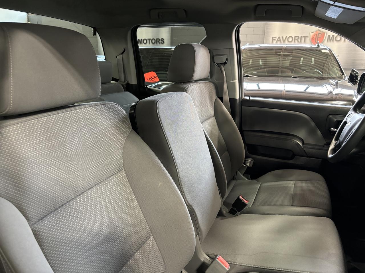 2016 Chevrolet Silverado 1500 LS|V8POWERED|4WD|DOUBLECAB|6PASSENGER|SIDESTEPS|++ - Photo #11