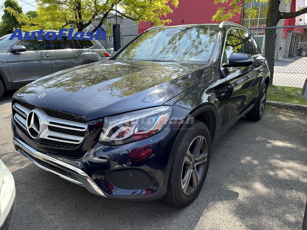 Used 2018 Mercedes-Benz GLC 350E, 315 HP, APPLE CARPLAY, TOIT OUVRANT for sale in Saint-Hubert, QC