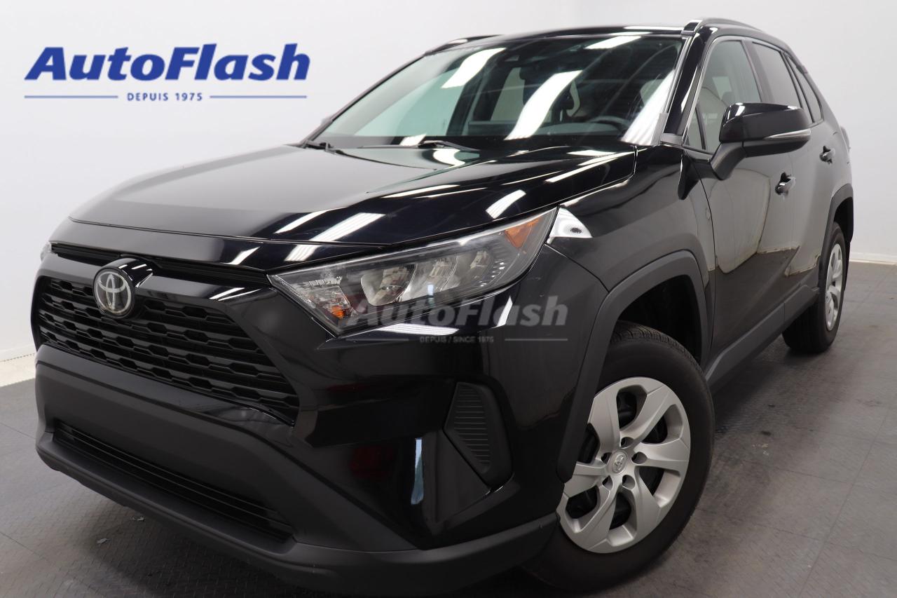 Used 2019 Toyota RAV4 LE FWD, ASSISTANCE CONDUITE, CARPLAY, SIEGES CHAUF for sale in Saint-Hubert, QC